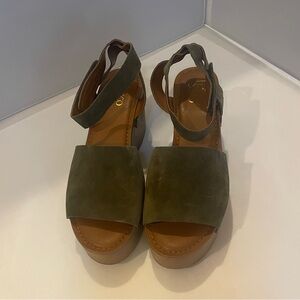 Franco Sarto Juliette Ankle Strap Wooden Platform Sandals Size 9.5 Unworn